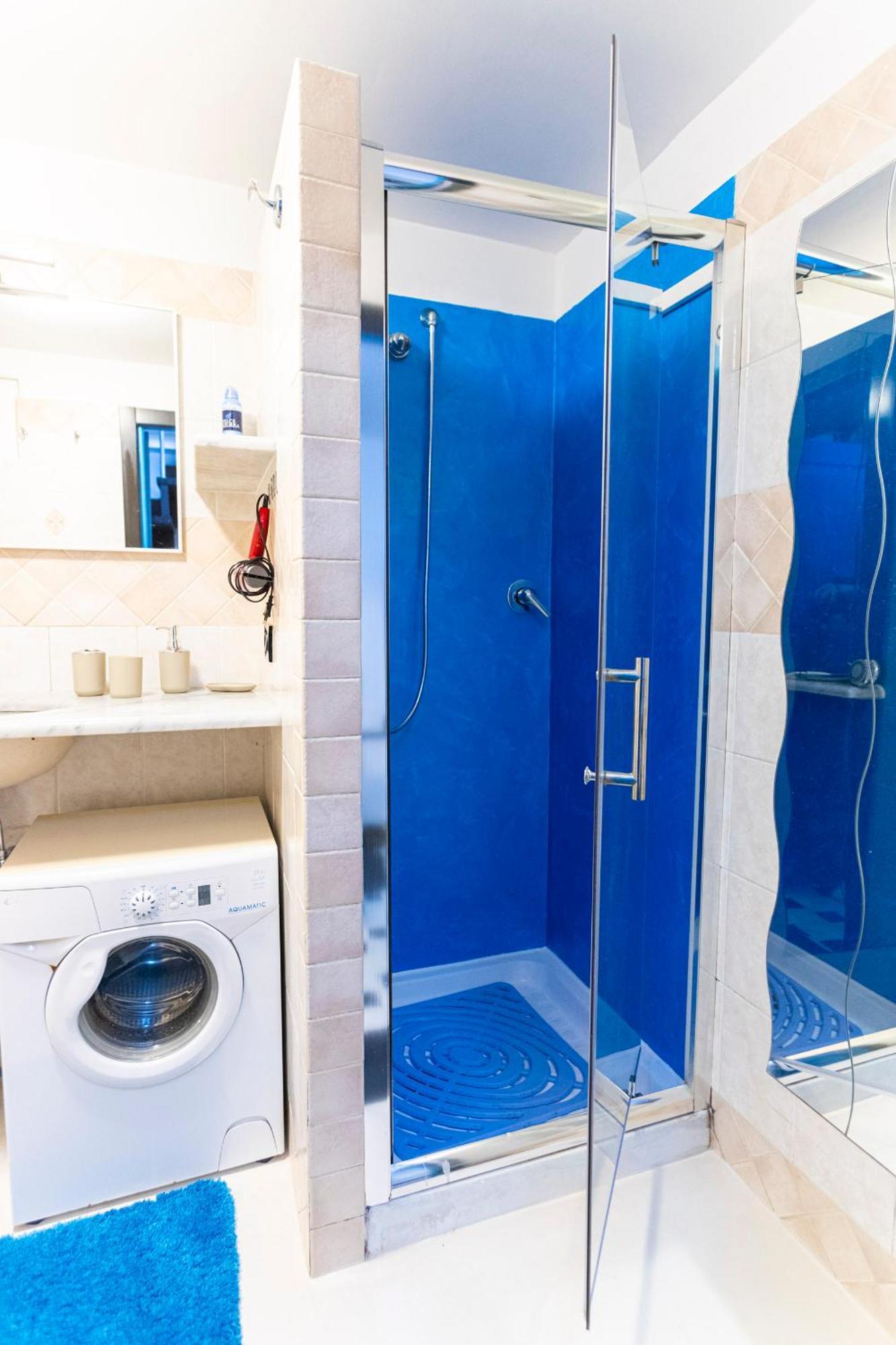 Acquario 1' "Family House" Free Wifi & Netflix By Tilo Apartment'S Cenova Dış mekan fotoğraf
